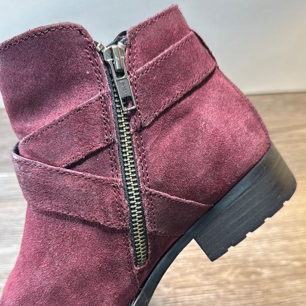 Born Women's Burgundy Suede/ leather Ankle Boots size 7.5 (b99) - Picture 3 of 9